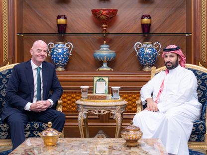 الأمير محمد بن سلمان ولي العهد السعودي خلال لقائه مع جياني إنفانتينو رئيس الاتحاد الدولي لكرة القدم "فيفا" - 3 إبريل 2026 - https://x.com/spagov