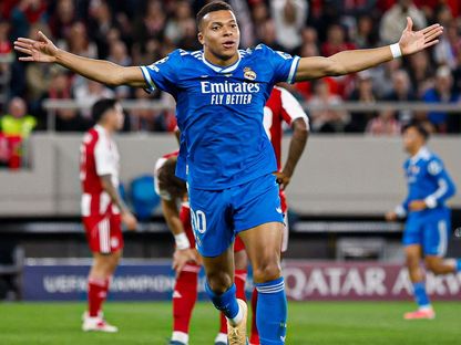 كيليان مبابي مهاجم ريال مدريد يحتفل بهدفه في شباك أولمبياكوس اليوناني بدوري أبطال أوروبا - 26 نوفمبر 2025 - X/@realmadriden