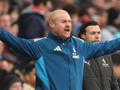 شون دايش مدرب نوتنغهام فورست خلال مباراة برينتفورد بالدوري الإنجليزي - 25 يناير 2026 - Reuters