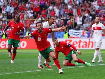 برناردو سيلفا يحتفل بتسجيله هدفاً للبرتغال في مرمى تركيا ببطولة أوروبا "يورو 2024" - 22 يونيو 2024 - UEFA