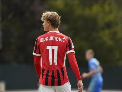 ماكسيمليان نجل زلاتان إبراهيموفيتش خلاص حصة تدريبية للفريق الثاني لميلان الإيطالي - instagram/maximiliansegeribrahimovic