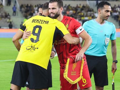 ناتشو فرنانديز وكريم بنزيما قبل مباراة ودية بين القادسية والاتحاد - 16 أغسطس 2024 - spl.com.sa