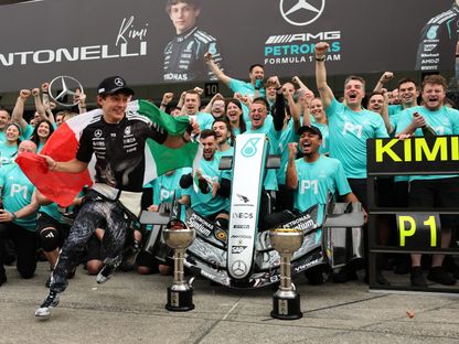 كيمي أنتونيلي سائق مرسيدس يحتفل بالفوز بسباق اليابان في فورمولا 1 - 29 مارس 2026 - Reuters