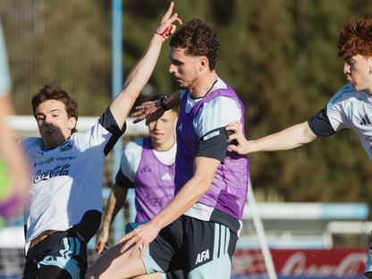 الرباط الصليبي يحرم الأرجنتين من هداف الدوري الفرنسي في المونديال