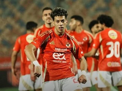 إمام عاشور لاعب الأهلي يحتفل بالتسجيل ضد البنك الأهلي - 17 مايو 2025 - X/@epl_eg
