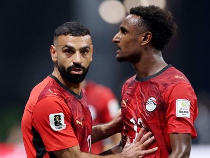 هيثم حسن لاعب مصر مع القائد محمد صلاح خلال مواجهة الأرجنتين - 7 يوليو 2026 - IMAGN IMAGES via Reuters