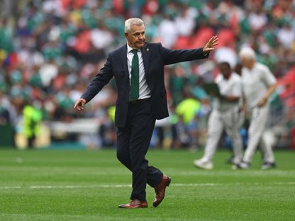 مدرب المكسيك خافيير أغيري خلال مباراة ضد جنوب إفريقيا في كأس العالم - 11 يونيو 2026 - REUTERS