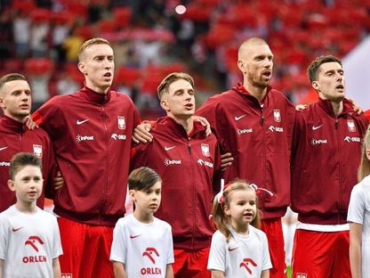 لاعبو منتخب بولندا يرددون النشيد الوطني - X/PSN_Futbol