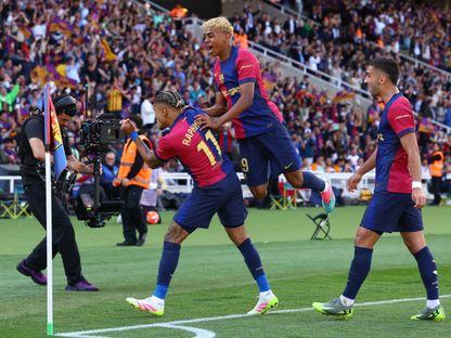 تشكيلة برشلونة الأساسية ضد أتلتيكو.. هجوم ناري لتعويض الرباعية