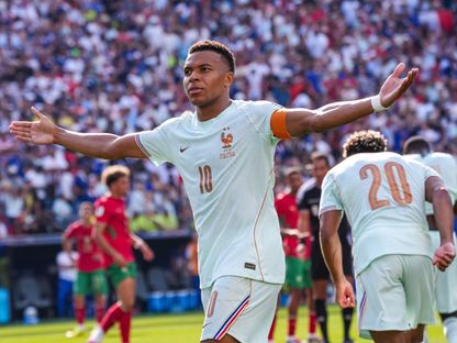 احتفال كيليان مبابي نجم فرنسا بتسجيل هدف في مرمى المغرب بكأس العالم - 11 يوليو 2026 - Reuters