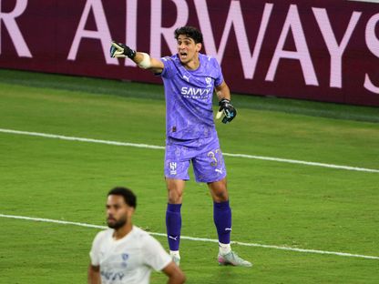 حارس مرمى الهلال ياسين بونو خلال مباراة ضد باتشوكا في كأس العالم للأندية - 26 يونيو 2025 - Steve Roberts-Imagn Images