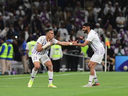 سفيان رحيمي مهاجم العين الإماراتي يحتفل بهدفه في شباك النصر - 4 مارس 2024 - X/alainfcae