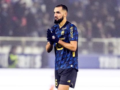 شاهد.. 7 أهداف و4 بطاقات حمراء في مباراة مثيرة بالدوري الفرنسي