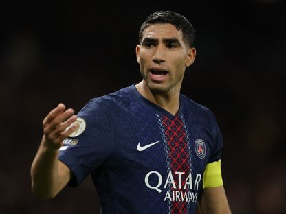 أشرف حكيمي مدافع باريس سان جيرمان خلال مباراة نيس في الدوري الفرنسي - 1 نوفمبر 2025 - Reuters