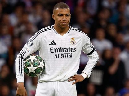 حزن كيليان مبابي بعد تأخر ريال مدريد أمام أرسنال في إياب ربع نهائي دوري أبطال أوروبا 16-4-2025 - Reuters