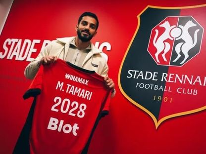 الأردني موسى التعمري يحمل قميص نادي رين بعد التوقيع على عقد انضمامه للفريق - 3 فبراير 2025 - staderennais.com