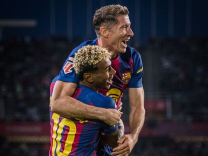 لامين يامال وروبرت ليفاندوفسكي من مباراة برشلونة وريال سوسيداد - 28 سبتمبر 2025 - X/FCBarcelona_es