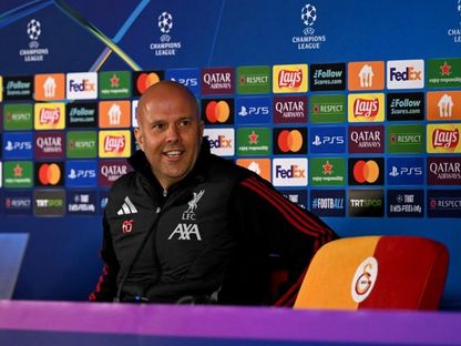 أرني سلوت في المؤتمر الصحفي التقديمي لمباراة غلطة سراي وليفربول في اسطنبول - 9 مارس 2026 - UEFA/web