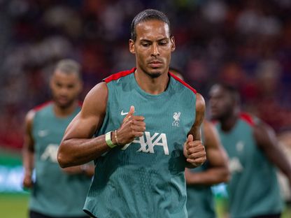 فيرجيل فان دايك قائد ليفربول خلال حصة تدريبية بمعسكر الفريق في هونغ كونغ - 24 يوليو 2025 - facebook/LiverpoolFC