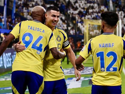 البرتغالي كريستيانو رونالدو نجم النصر  يحتفل مع زميله البرازيلي تاليسكا بهدفه في شباك الهلال - 1 نوفمبر 2024 - X/Cristiano