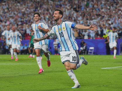 ليونيل ميسي يحتفل بهدفه في مباراة الأرجنتين والجزائر بكأس العالم - 17 يونيو 2026 - Reuters