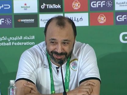 المغربي طارق السكتيوي مدرب المنتخب العماني في المؤتمر الصحفي الذي يسبق مواجهة العراق في خليجي 27 - 22 سبتمبر 2026 - X/@alekhbariyaSPO