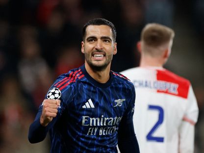 ميكل ميرينو لاعب أرسنال يحتفل بعد تسجيله هدفاً في شباك سلافيا براغ التشيكي - 4 نوفمبر 2025 - REUTERS