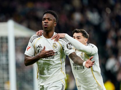 فينيسيوس جونيور يحتفل مع براهيم دياز بهدفه في مرمى رايو فايكانو بالدوري الإسباني - 1 فبراير 2026 - Reuters