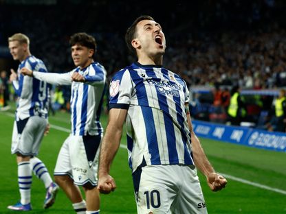 ميكيل أويارزابال لاعب ريال سوسيداد يحتفل بهدفه في مرمى أتلتيك بلباو في كأس ملك إسبانيا - 4 مارس 2026 - Reuters