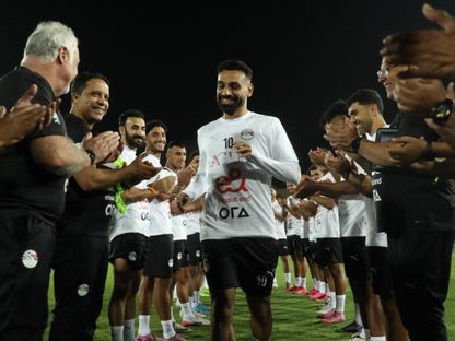 ممر شرفي لنجم ليفربول محمد صلاح بعد وصوله لمعسكر منتخب مصر 2-9-2025 - efasocial/facebook