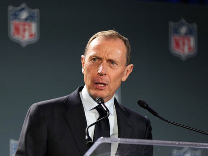 إيميليو بوتراغينيو مدير العلاقات المؤسسية لنادي ريال مدريد من مؤتمر صحفي - 9 فبراير 2024 - Reuters