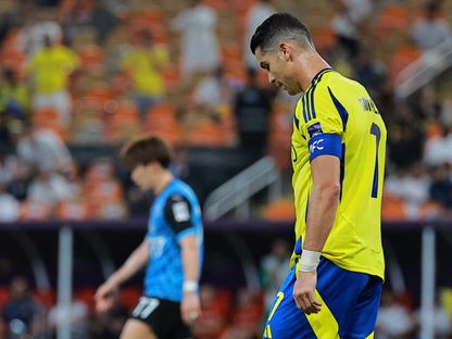 حسرة كريستيانو رونالدو بعد قبول النصر للهدف الأول أمام كاوازاكي الياباني بنصف نهائي دوري أبطال آسيا للنخبة - 30 أبريل 2025 - Reuters