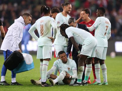 كيليان مبابي مهاجم فرنسا يتعرض لإصابة أمام تركيا بدوري الأمم الأوروبية - 25 سبتمبر 2026 - Reuters
