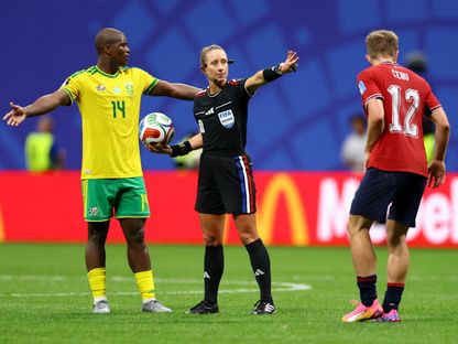 توري بينسو تدير مباراة التشيك وجنوب إفريقيا بكأس العالم - 18 يونيو 2026 - Reuters