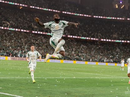 فرانك كيسي لاعب الأهلي يحتفل بتسجيل هدف في مرمى كاوازاكي الياباني بنهائي دوري أبطال آسيا للنخبة - 3 مايو 2025 - X/@aawsat_spt