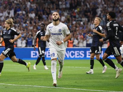 أمين غويري يحتفل بهدفه في مباراة أولمبيك مارسيليا وستراسبورغ بالدوري الفرنسي - 21 أغسطس 2026 - Reuters