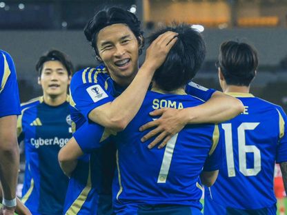 فرحة لاعبي ماتشيدا زيليفا الياباني ببلوغ نهائي دوري أبطال  آسيا للنخبة على حساب شباب الأهلي الإماراتي - 21 أبريل 2026 - X/@FcMachidaZelvia