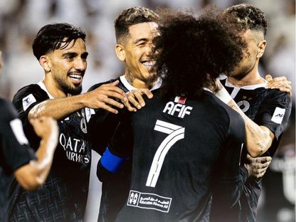 احتفال لاعبي السد القطري بتسجيل هدف في مرمى تراكتور الإيراني بدوري أبطال آسيا للنخبة - 10 فبراير 2026 - X/@AlsaddSC