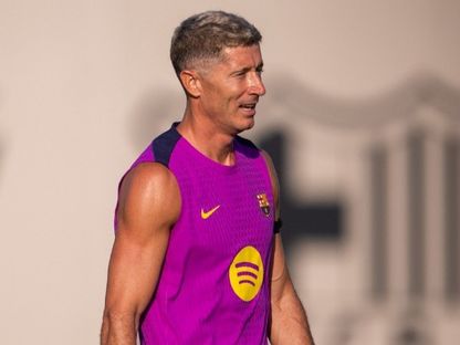 البولندي روبرت ليفاندوفسكي في تدريبات برشلونة - X/@FCBarcelona