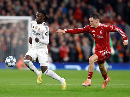 إدواردو كامافينغا وفلوريان فيرتز من مباراة ليفربول وريال مدريد بدوري أبطال أوروبا - 4 نوفمبر 2025 - Reuters