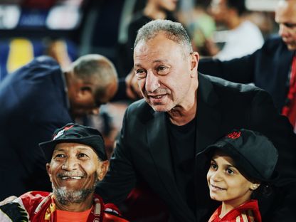 محمود الخطيب رئيس الأهلي خلال حفل تتويج الفريق بلقب الدوري المصري - 28 مايو 2025 - X/@Al Ahly SC