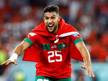 يحيى عطية الله يحتفل بعد تأهل المغرب إلى نصف نهائي كأس العالم 2022 - 10 ديسمبر 2022 - REUTERS