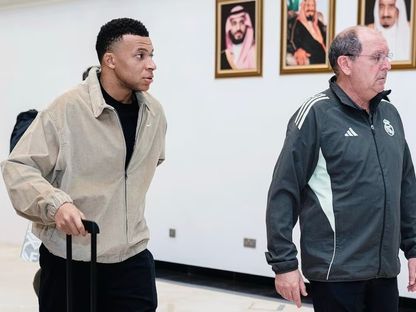 كيليان مبابي مهاجم ريال مدريد يصل السعودية لمواجهة برشلونة بنهائي السوبر الإسباني - 9 يناير 2026 - متداول