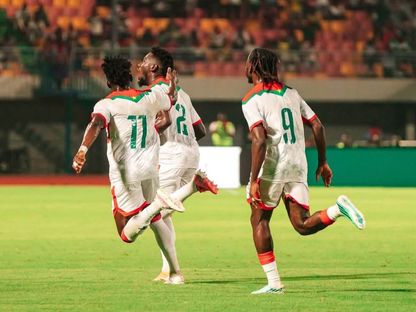 احتفال لاعبي بوركينا فاسو بتسجيل هدف في مرمى إفريقيا الوسطى بتصفيات كأس إفريقيا 2027 - 28 سبتمبر 2026 - Instgram/@Equipe des Etalons BF