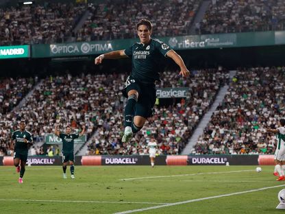 كارلوس إسبي بعد تسجيله هدف الفوز لريال مدريد في مرمى إلتشي - 15 سبتمبر 2026 - realmadrid.com