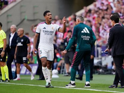 "فلنغادر الليغا".. قناة ريال مدريد تتهم الحكم بصداقة لاعبي برشلونة