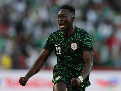 أكور آدامز مهاجم نيجيريا يحتفل بهدفه في مرمى الجزائر بكأس الأمم الإفريقية - 10 يناير 2026 - Reuters