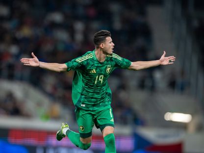 احتفال عبد الله الحمدان مهاجم السعودية بتسجيل هدف في مرمى التشيك - 8 سبتمبر 2025 - X/@SaudiNT