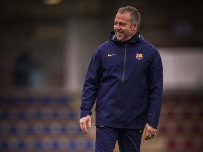 هانزي فليك مدرب برشلونة في التدريبات قبل مواجهة مايوركا بالدوري الإسباني - 6 فبراير 2026 - X@FCBarcelona