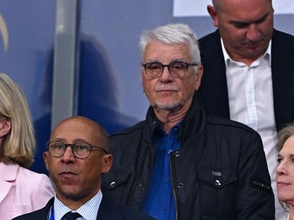 إيمي جاكي مدرب فرنسا السابق في المدرجات خلال مواجهة بلجيكا في دوري الأمم الأوروبية - 6 أكتوبر 2026 - @leparisiensport
